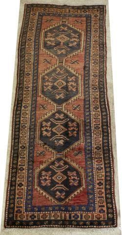 HAND TIED PERSIAN SERAPI RUNNER  3c2021