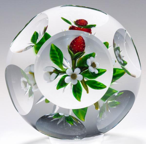 A DELMO TARSITANO FACETED PAPERWEIGHT 3c240c