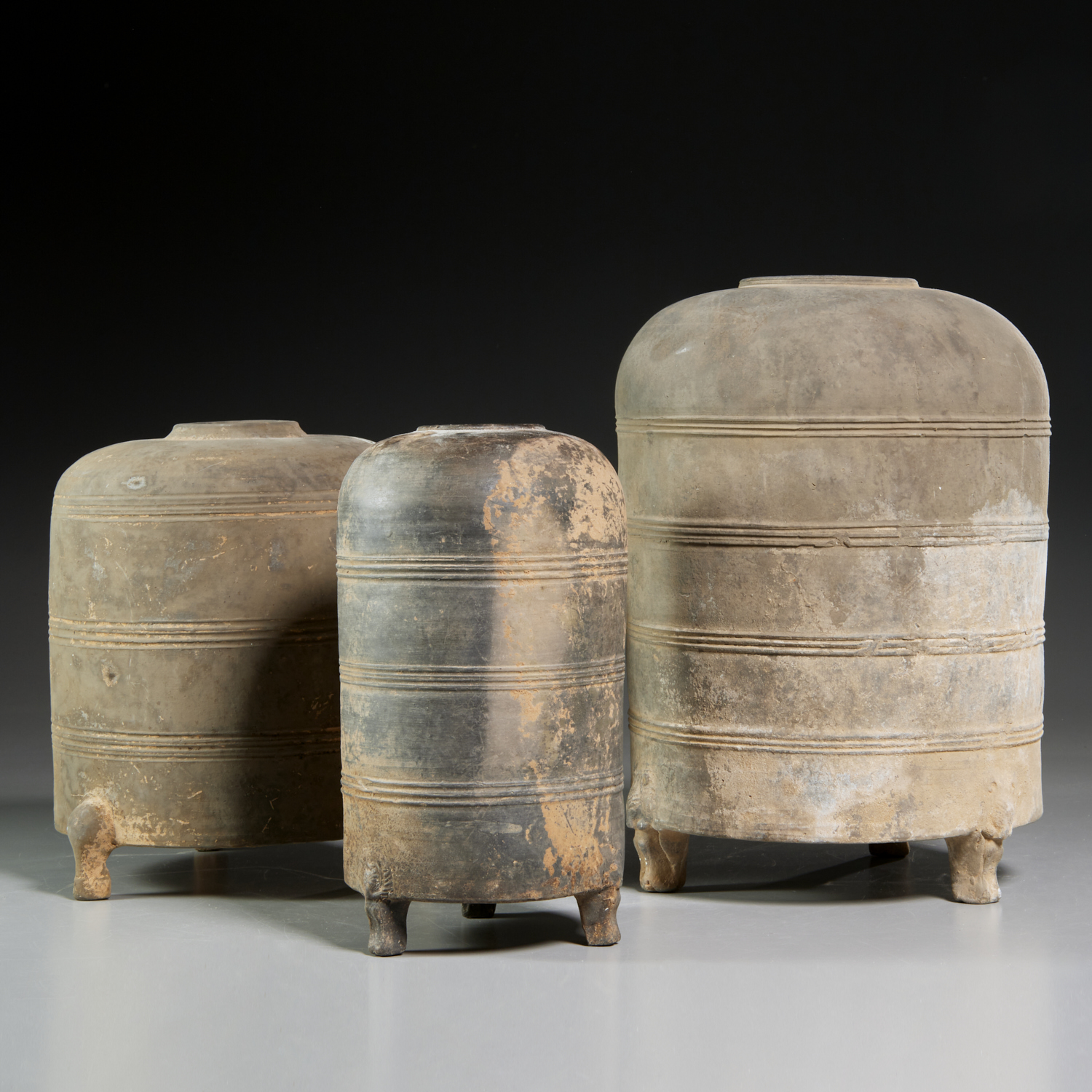  3 EARLY CHINESE GREY EARTHENWARE 3c276f