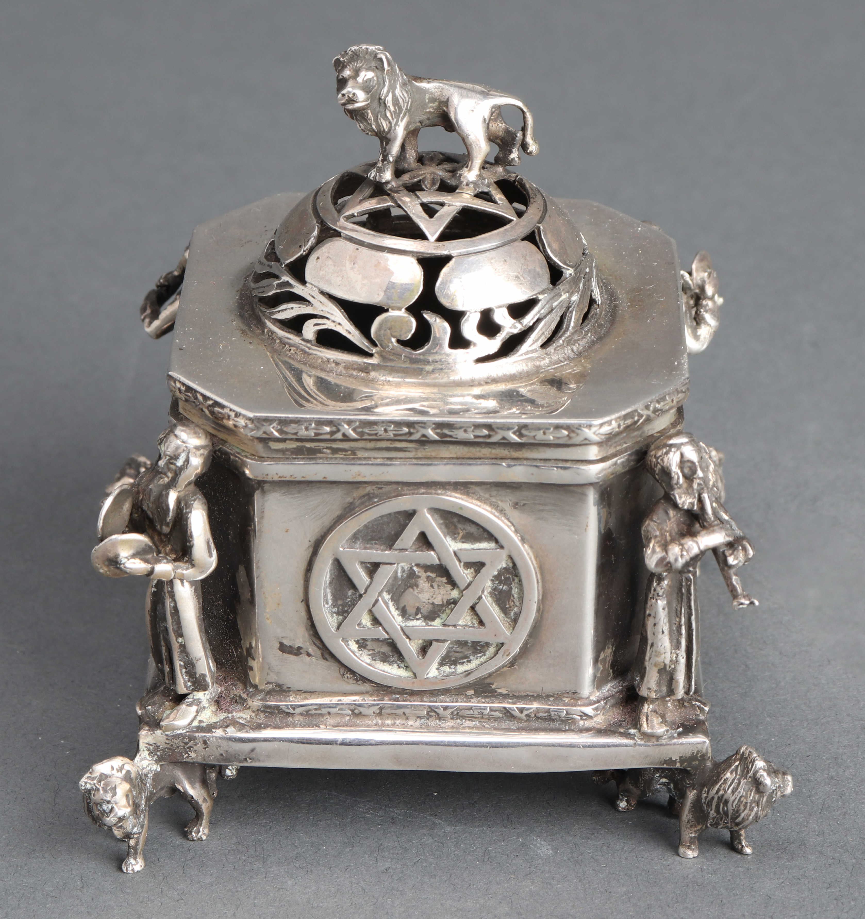 JUDAICA RUSSIAN SILVER SPICE BOX