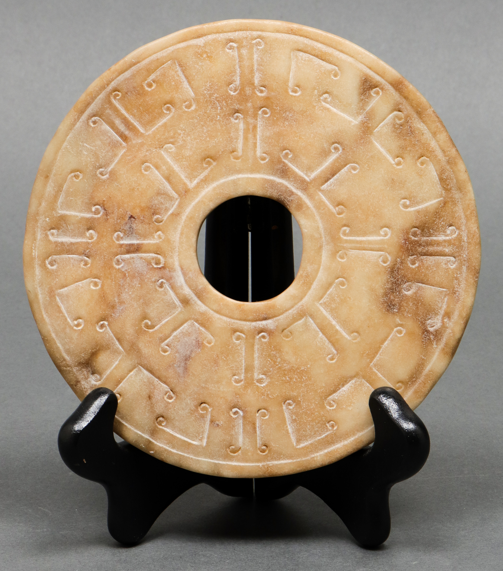 CHINESE CARVED JADE BI DISK Chinese 3c287e