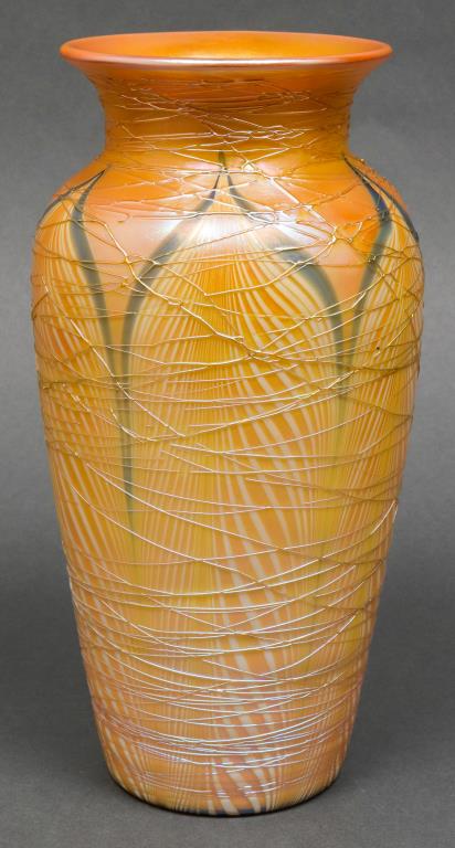 DURAND TALL FEATHERED ART GLASS