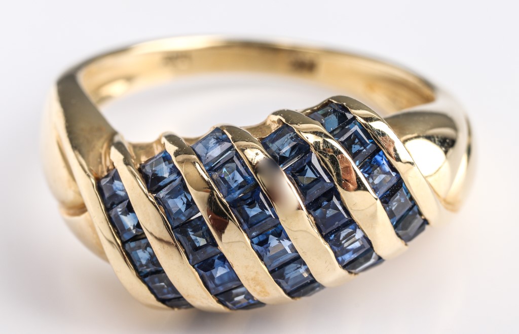 VINTAGE 14K YELLOW GOLD BLUE 3c2985