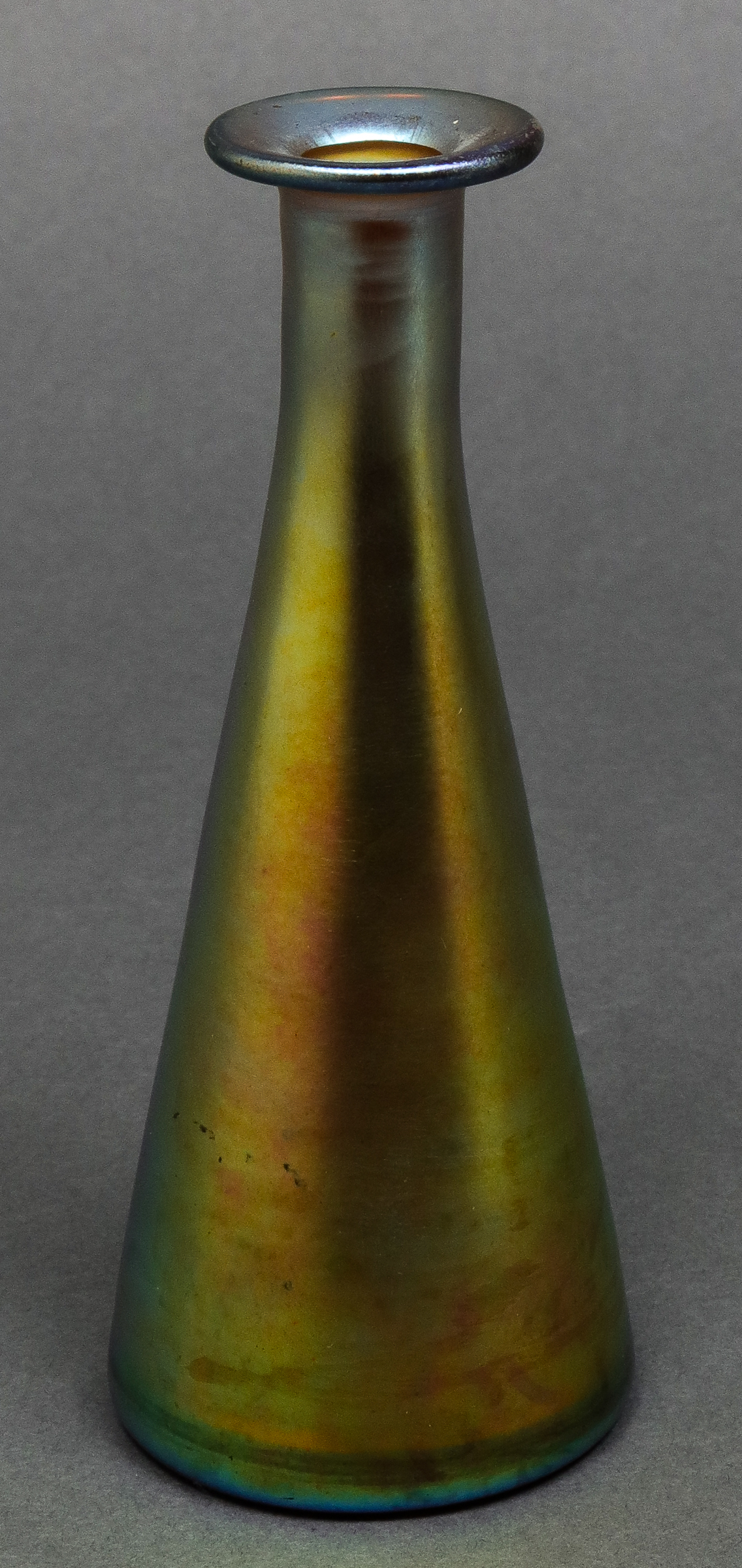 STEUBEN AURENE ART GLASS BUD VASE