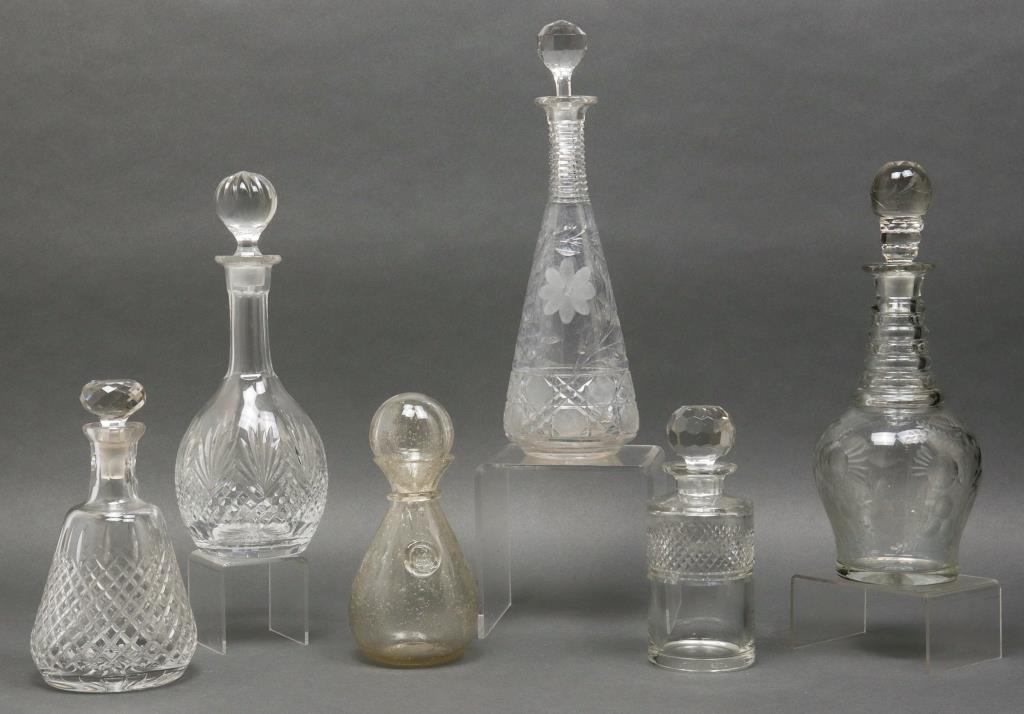 CUT CRYSTAL GLASS DECANTERS  3c2a24