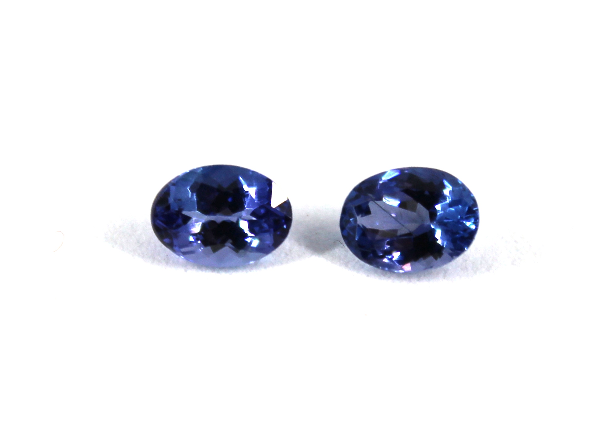 1 90 CTTW LOOSE OVAL CUT TANZANITE 3c2a9f