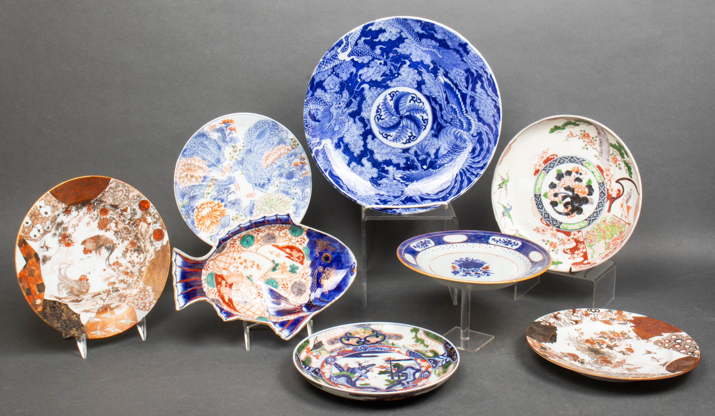 ASSORTED ASIAN CERAMIC PLATES  3c2b72