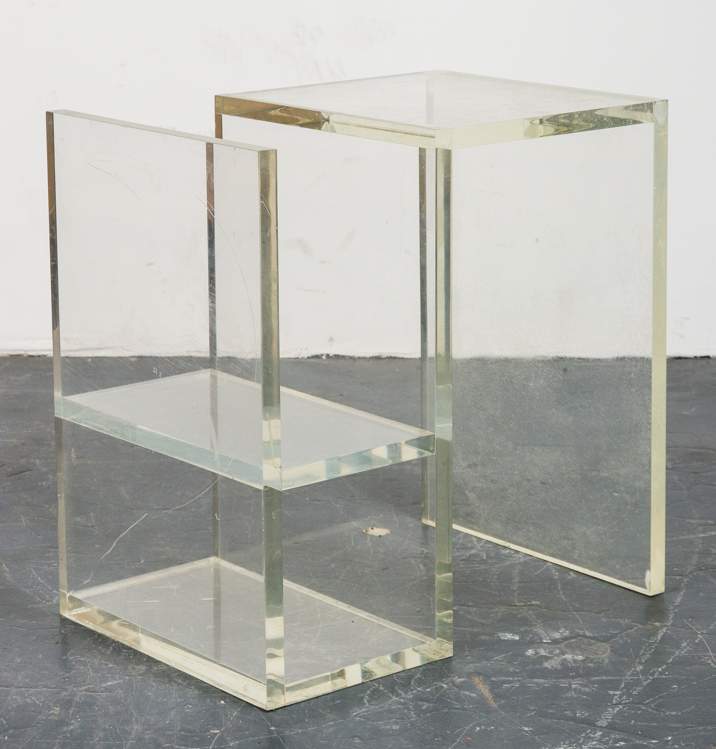 LES PRISMATIQUES MODERN LUCITE