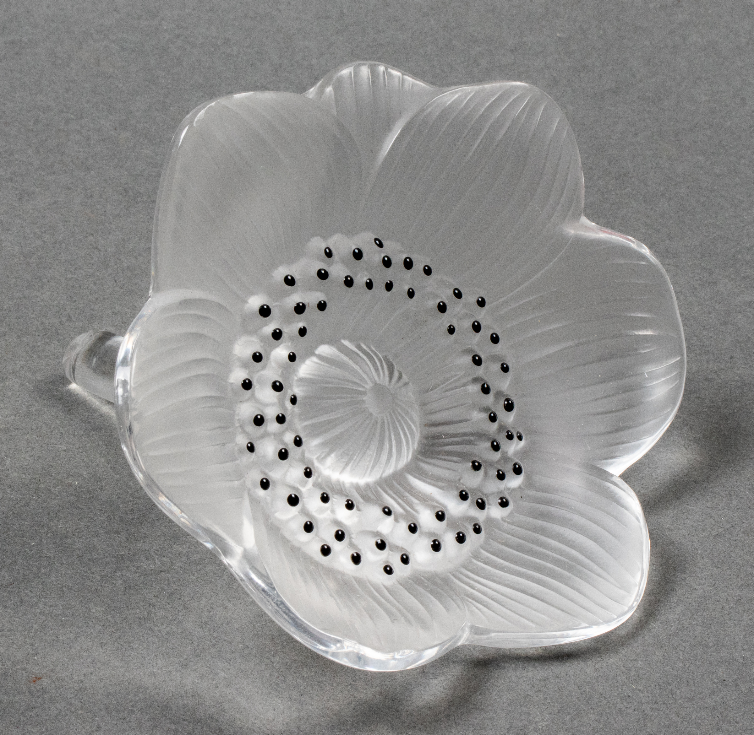 LALIQUE "ANEMONE" FROSTED ART GLASS