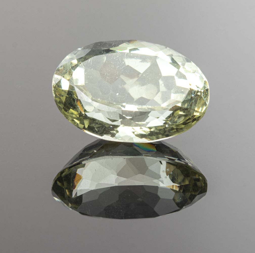 25 8 CT LOOSE OVAL CUT YELLOW 3c5557