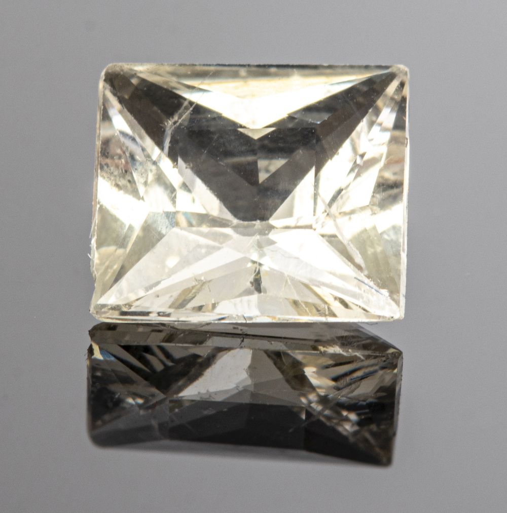1.80 CT. LOOSE SQUARE CUT YELLOW