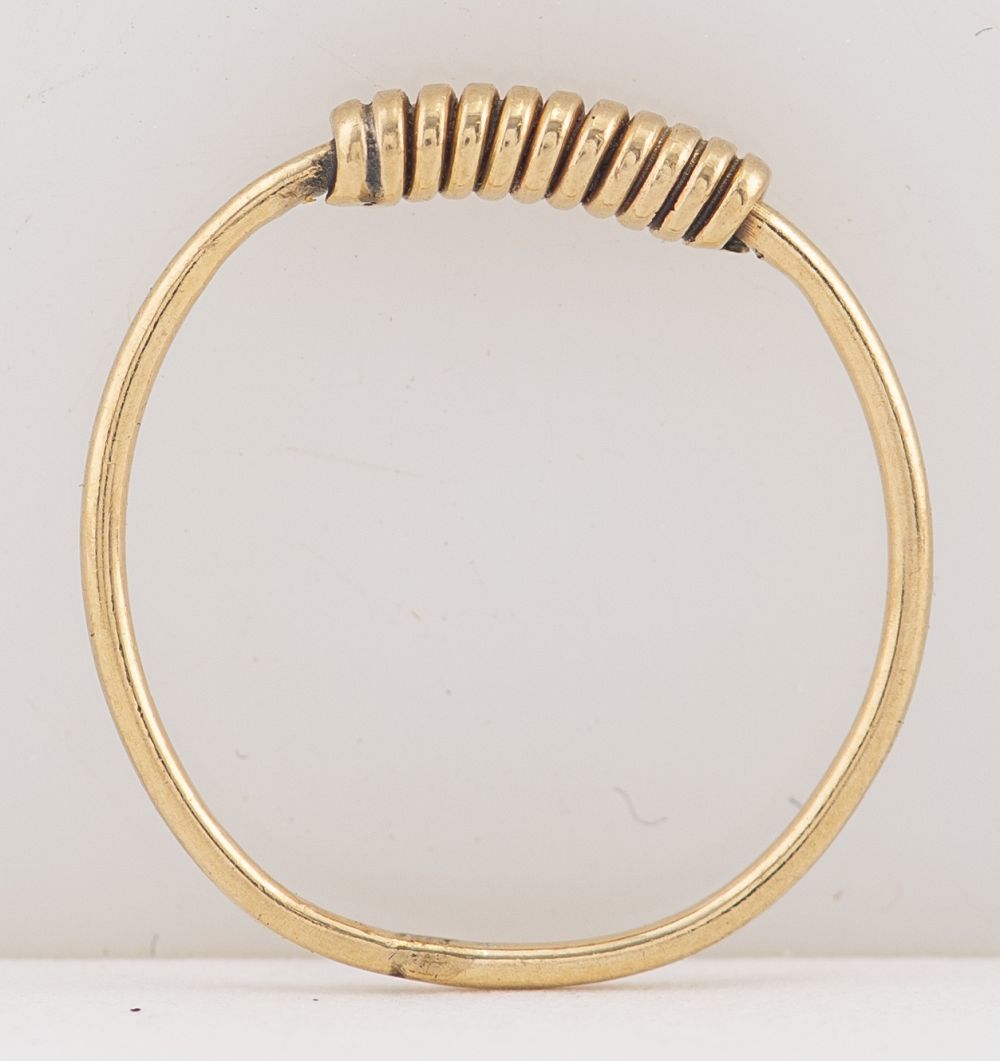 VINTAGE 14K YELLOW GOLD COILED 3c5609