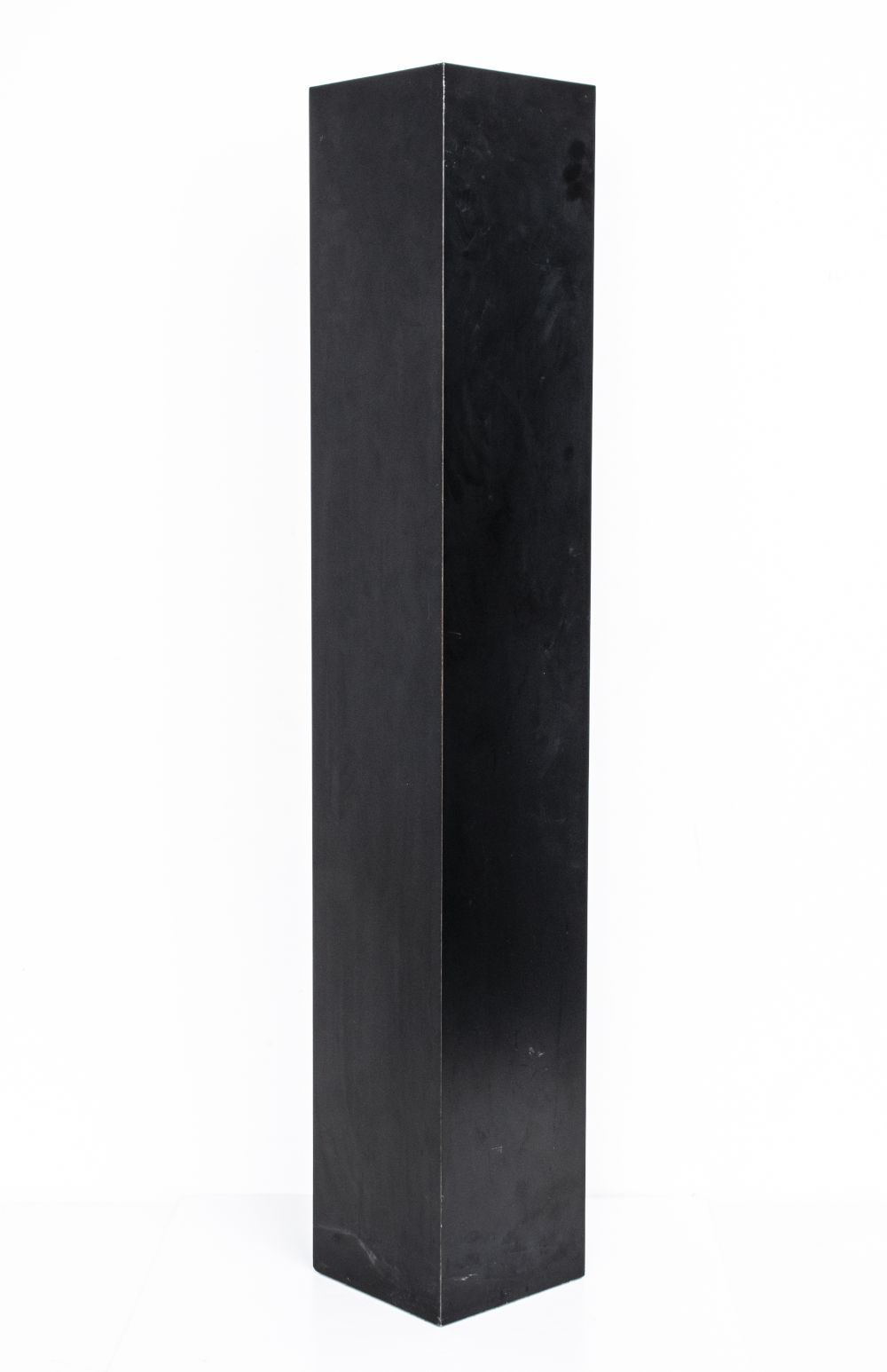 BLACK SQUARE TOP PEDESTAL Black 3c5604