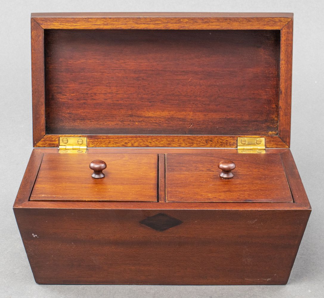 MODERN WOOD TWO-COMPARTMENT TEA