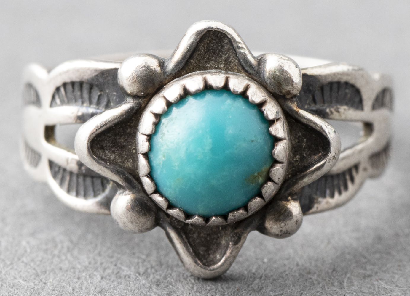 NATIVE AMERICAN NAVAJO SILVER TURQUOISE