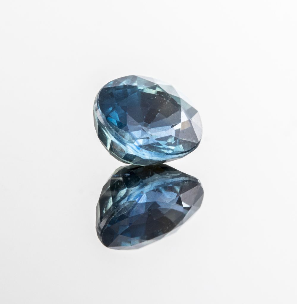 0.90 CT. LOOSE OVAL BLUE SAPPHIRE