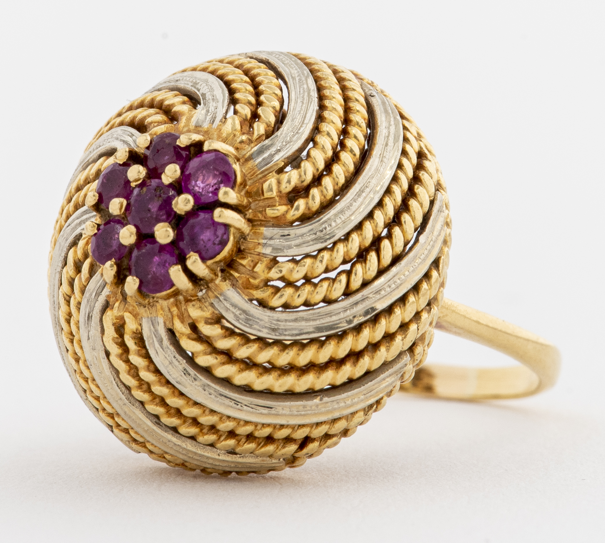 VINTAGE ITALIAN 14K GOLD RUBY SWIRL