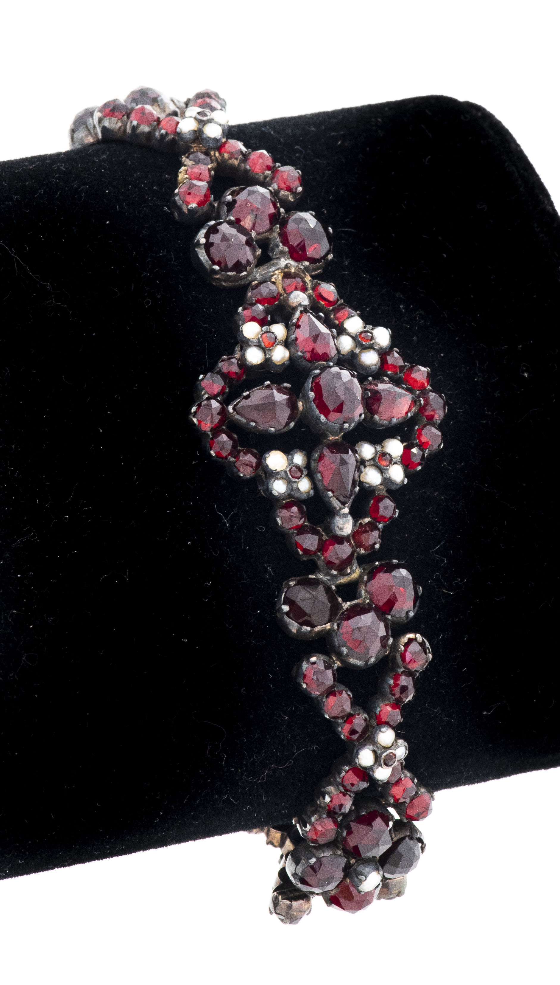 VICTORIAN GARNET & SEED PEAL FLORAL