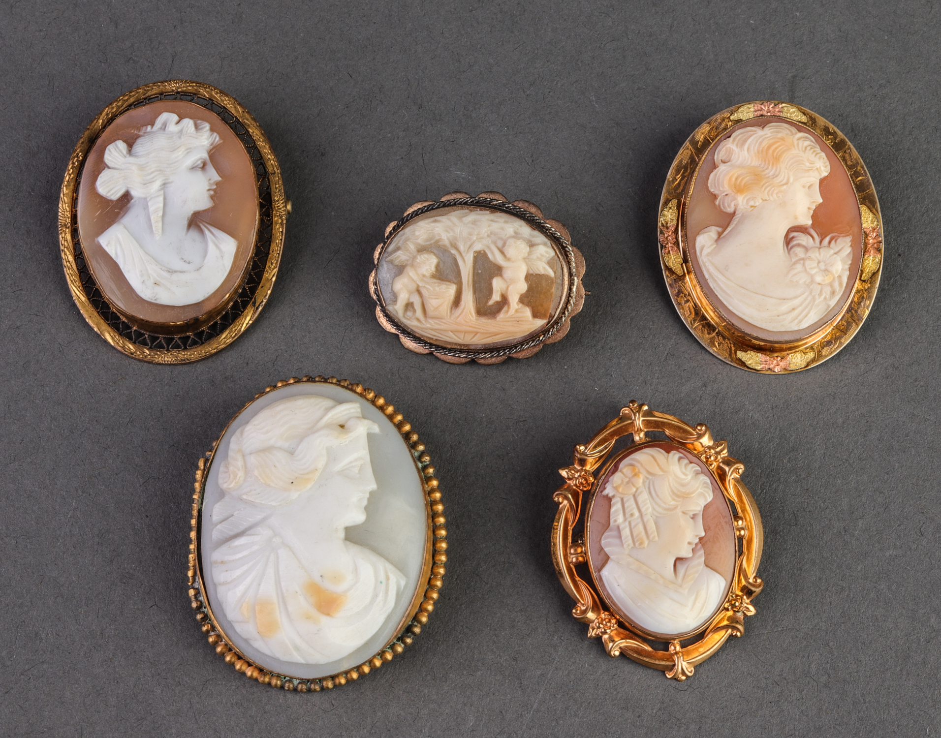 MISC. CAMEO PENDANTS & BROOCHES,