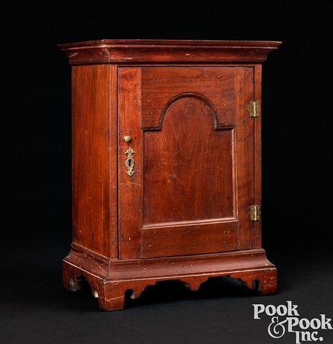 PENNSYLVANIA WALNUT SPICE CABINET  3c5c4b