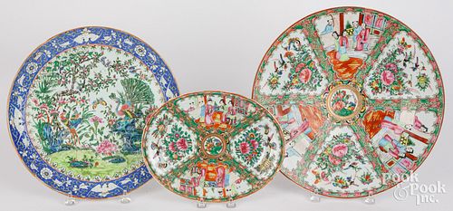 THREE PIECES CHINESE EXPORT PORCELAINThree