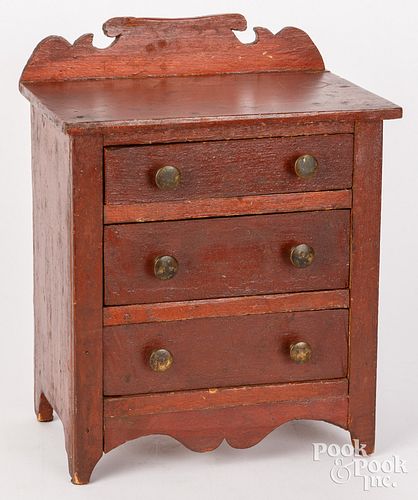 DOLL SIZED STAINED PINE CHEST OF 3c5f2e