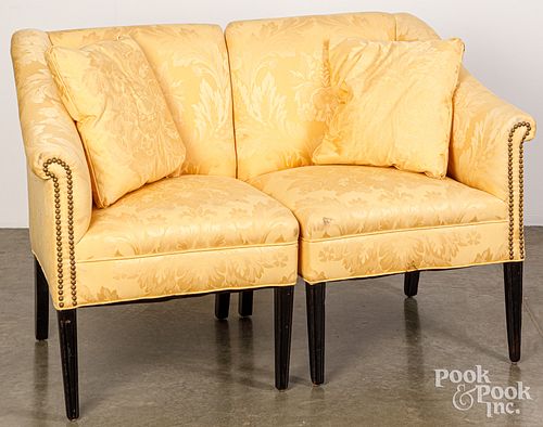 UPHOLSTERED TWO PART SETTEEUpholstered 3c6207