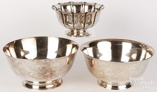 GROUP OF STERLING SILVER BOWLSGroup