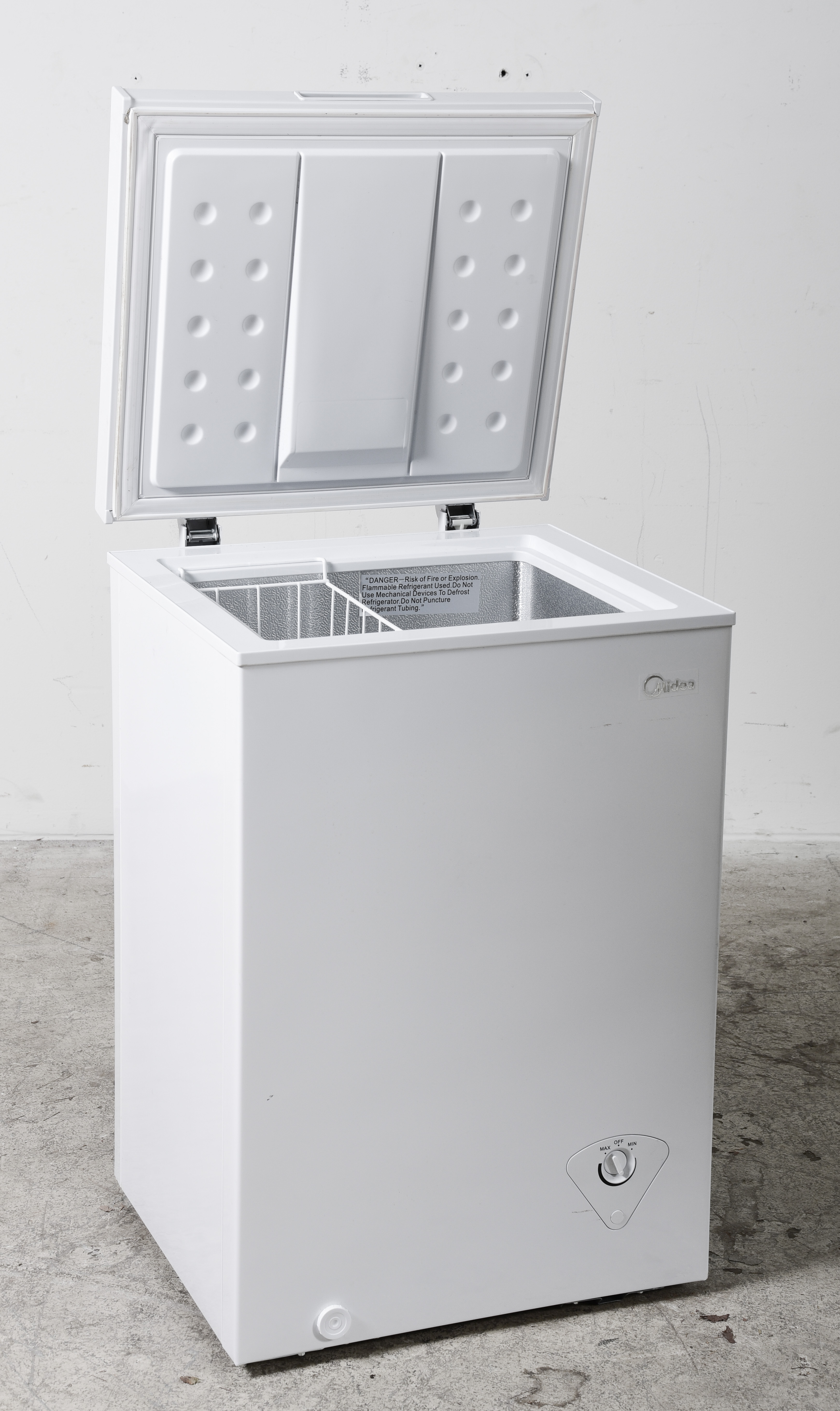 Midea standing chest freezer model 3c66a8