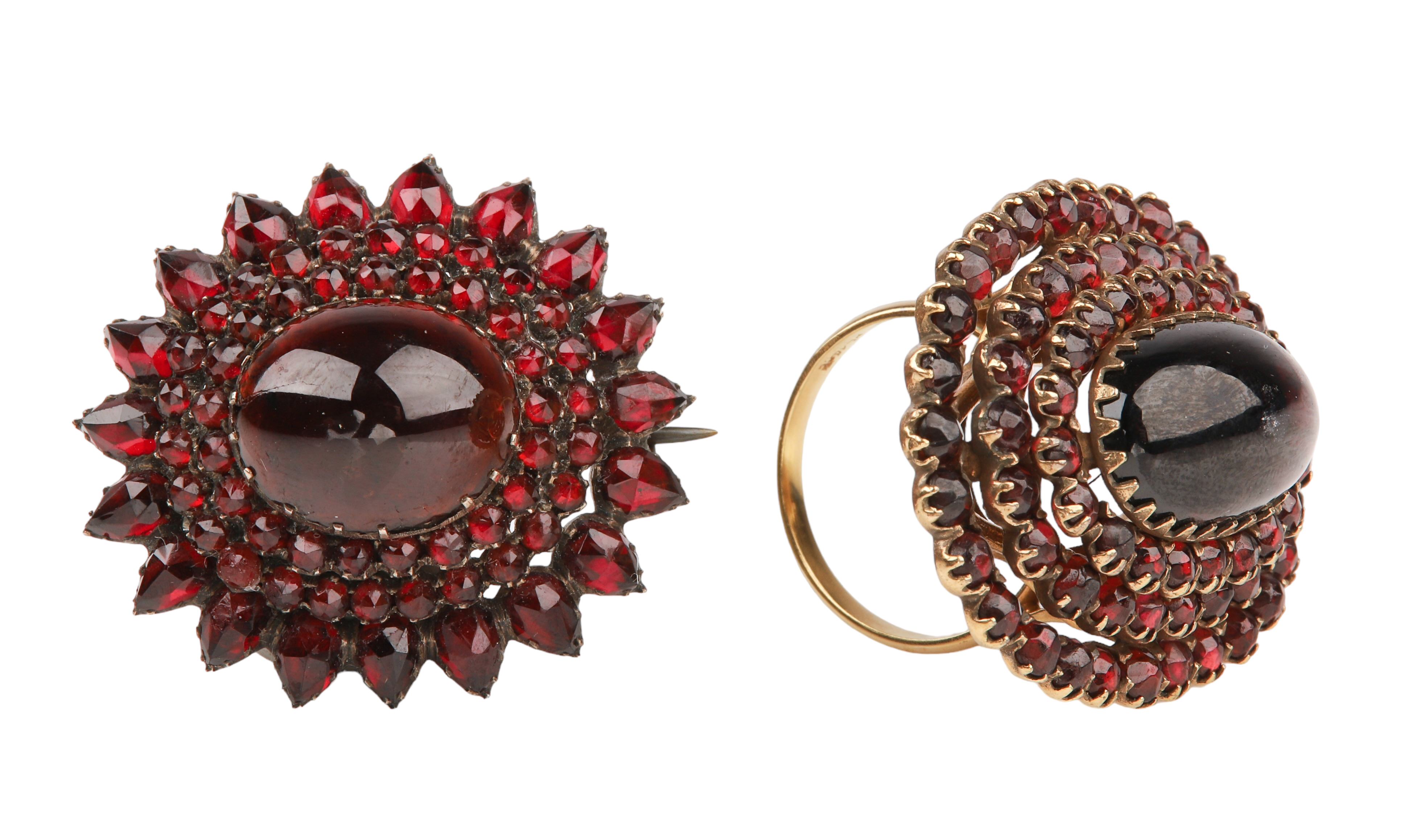 Garnet cabochon ring and brooch 3c6778