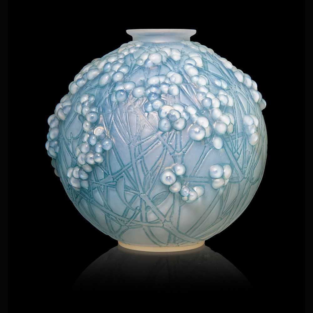 RENé LALIQUE (FRENCH 1860-1945)
DRUIDES