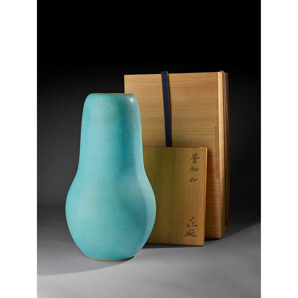 CERAMIC FLOWER VASE BY KUSUBE YAICHI 3c6922