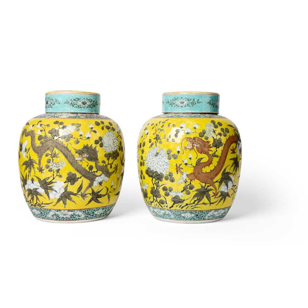 PAIR OF GRISAILLE-DECORATED YELLOW-GROUND