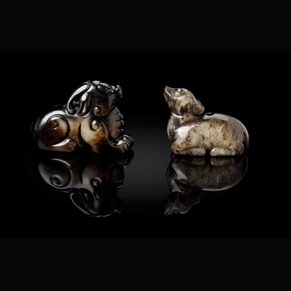 TWO JADE ANIMAL CARVINGS MING DYNASTY  3c6988