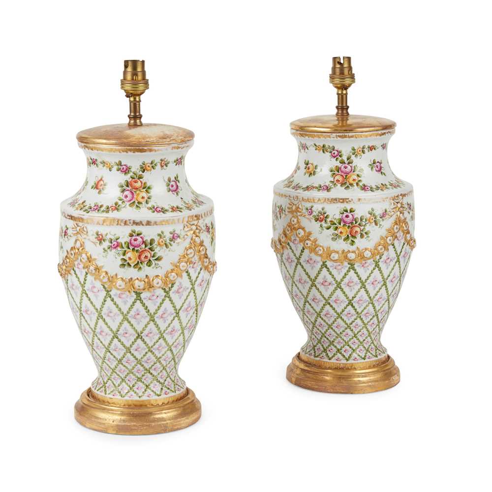 PAIR OF FRENCH PORCELAIN VASE LAMPS LATE 3c6ba0