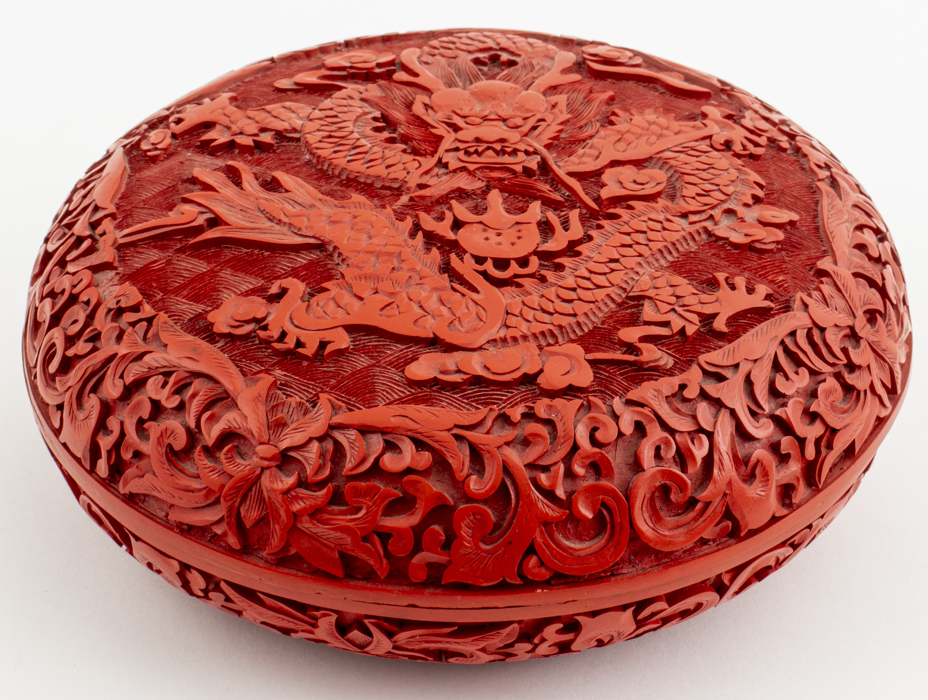 CHINESE CARVED CINNABAR LACQUER