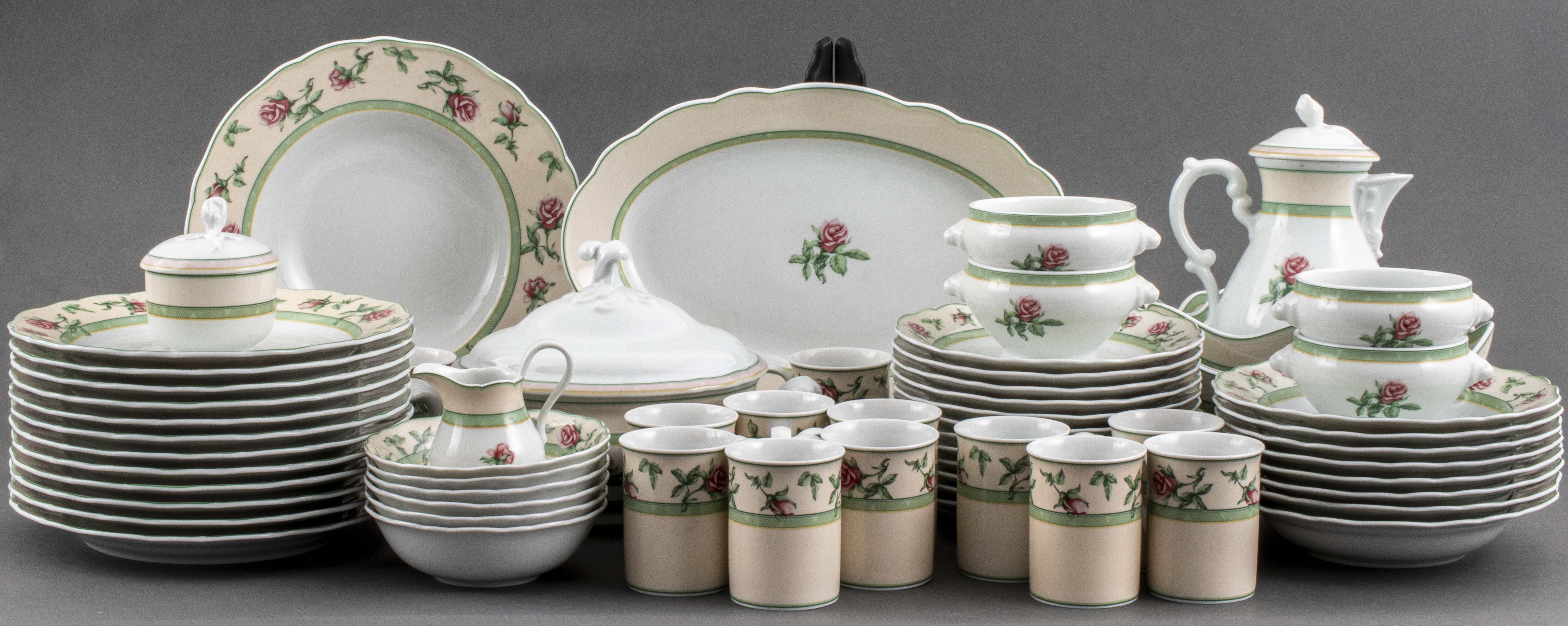 WEDGWOOD ENGLISH COTTAGE PORCELAIN SERVICE,