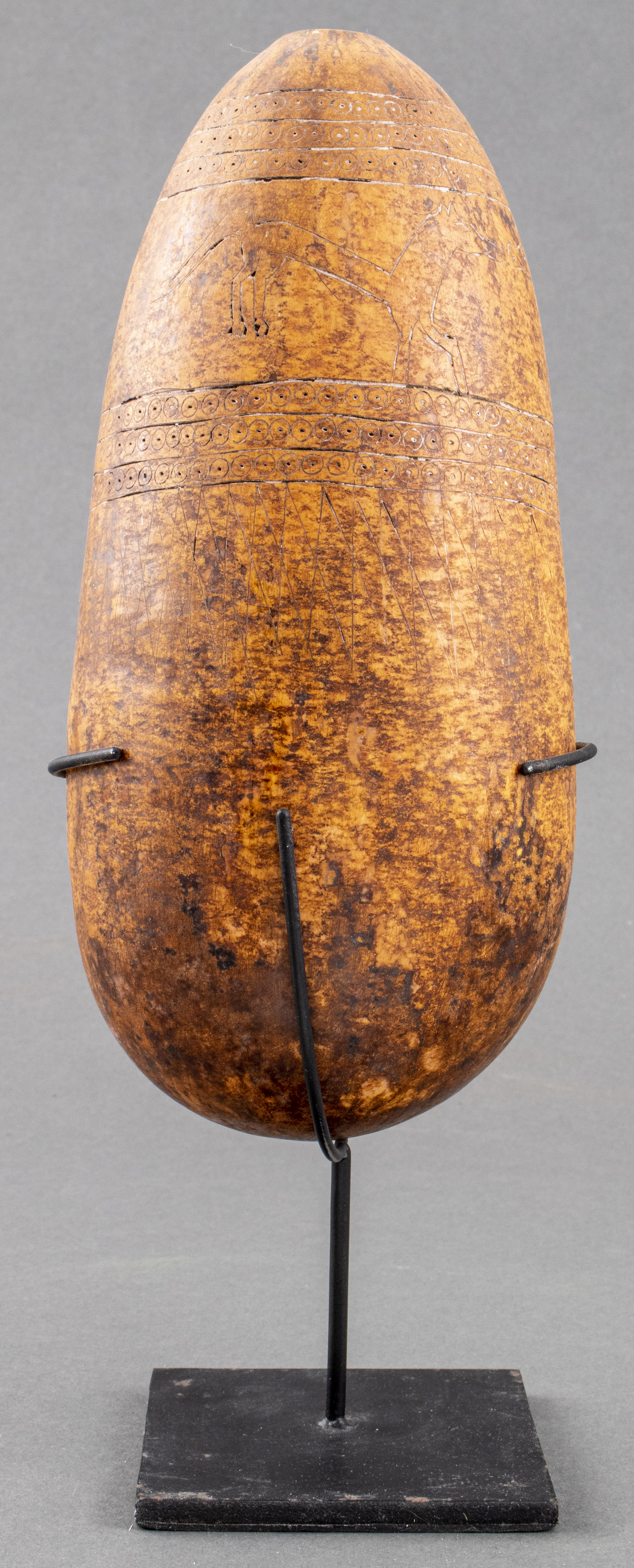 TRIBAL DECORATED GOURD VESSEL Tribal 3c474e