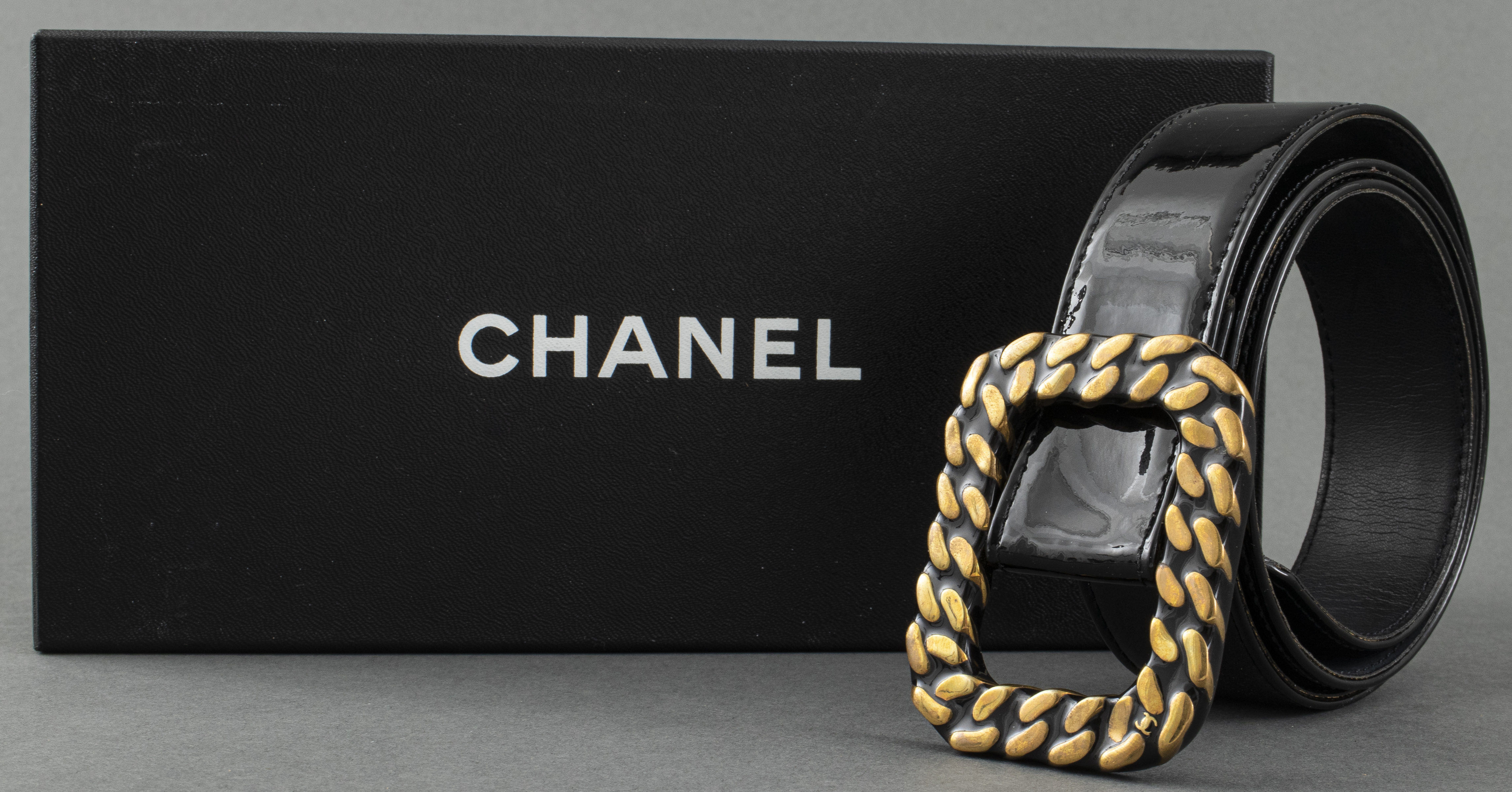 CHANEL BLACK PATENT LEATHER TROMPE 3c4793