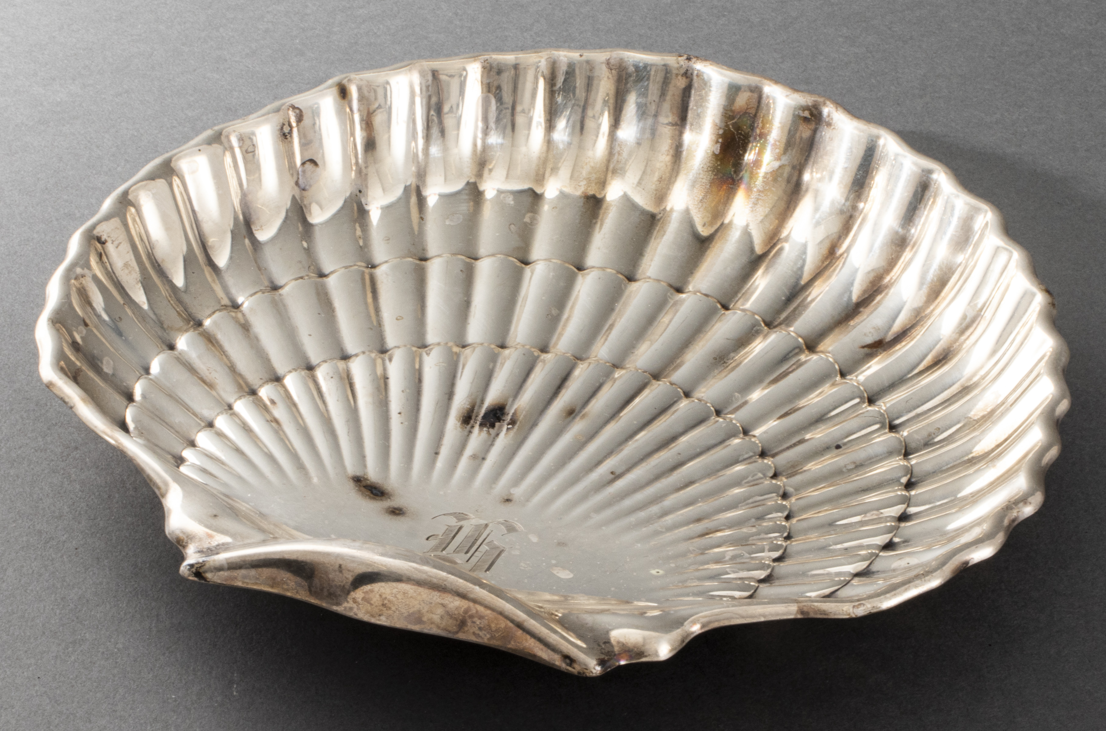 GORHAM STERLING SILVER LARGE SHELL