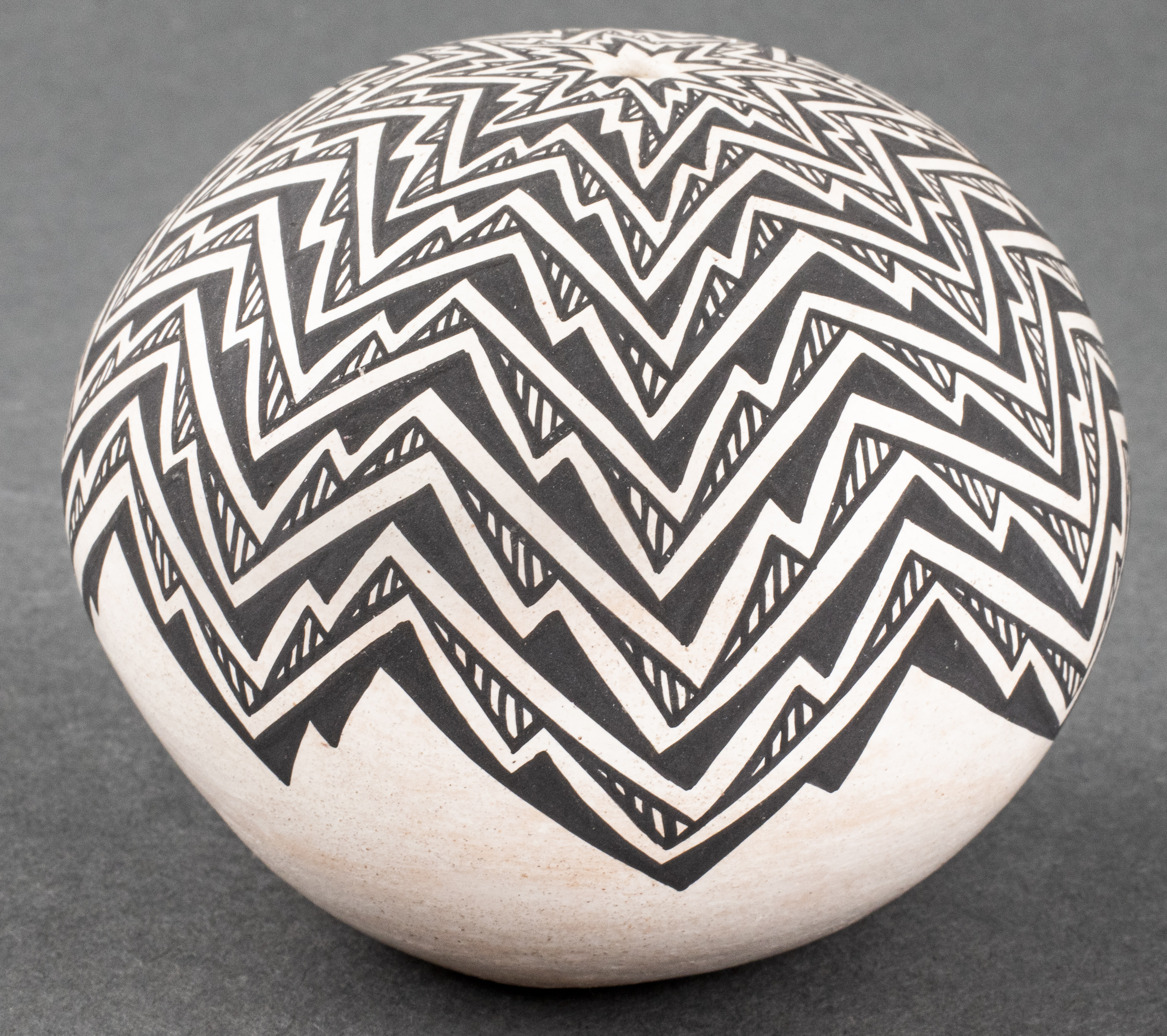 L VALLO SOUTHWEST POTTERY SEED 3c4852