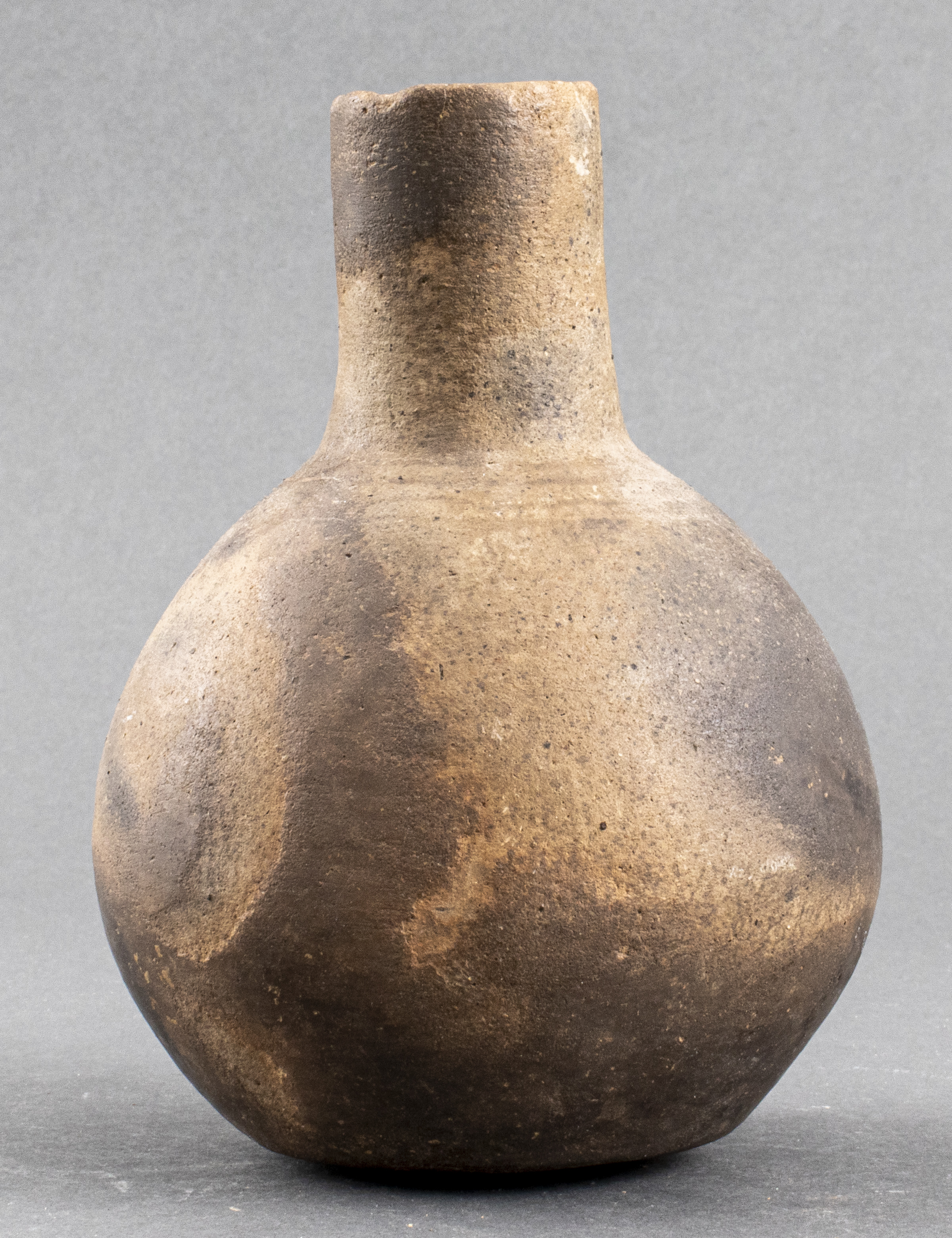 AMERICAN EARTHENWARE POTTERY VASE