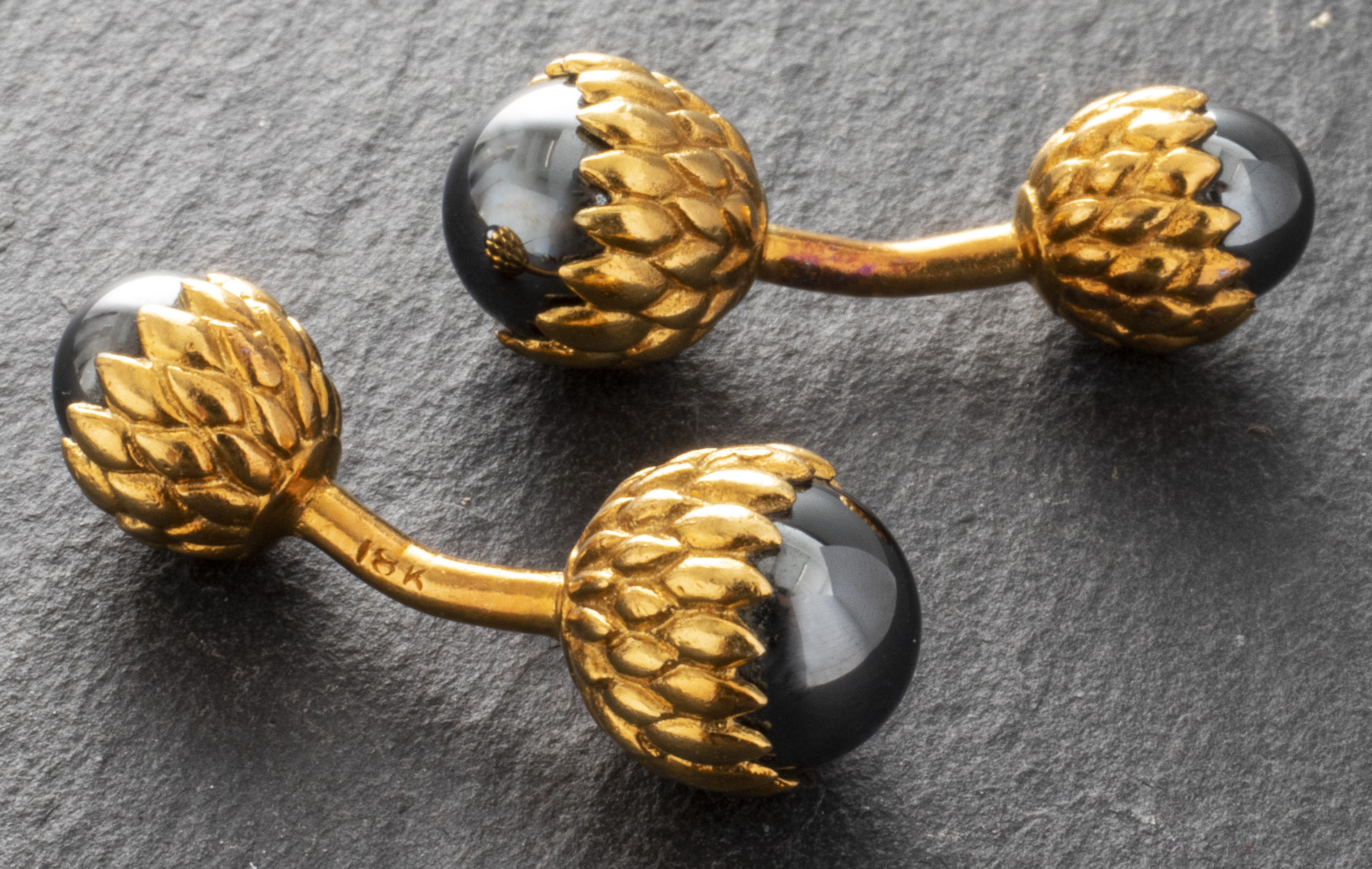 18K YELLOW GOLD & HEMATITE "ARTICHOKE"