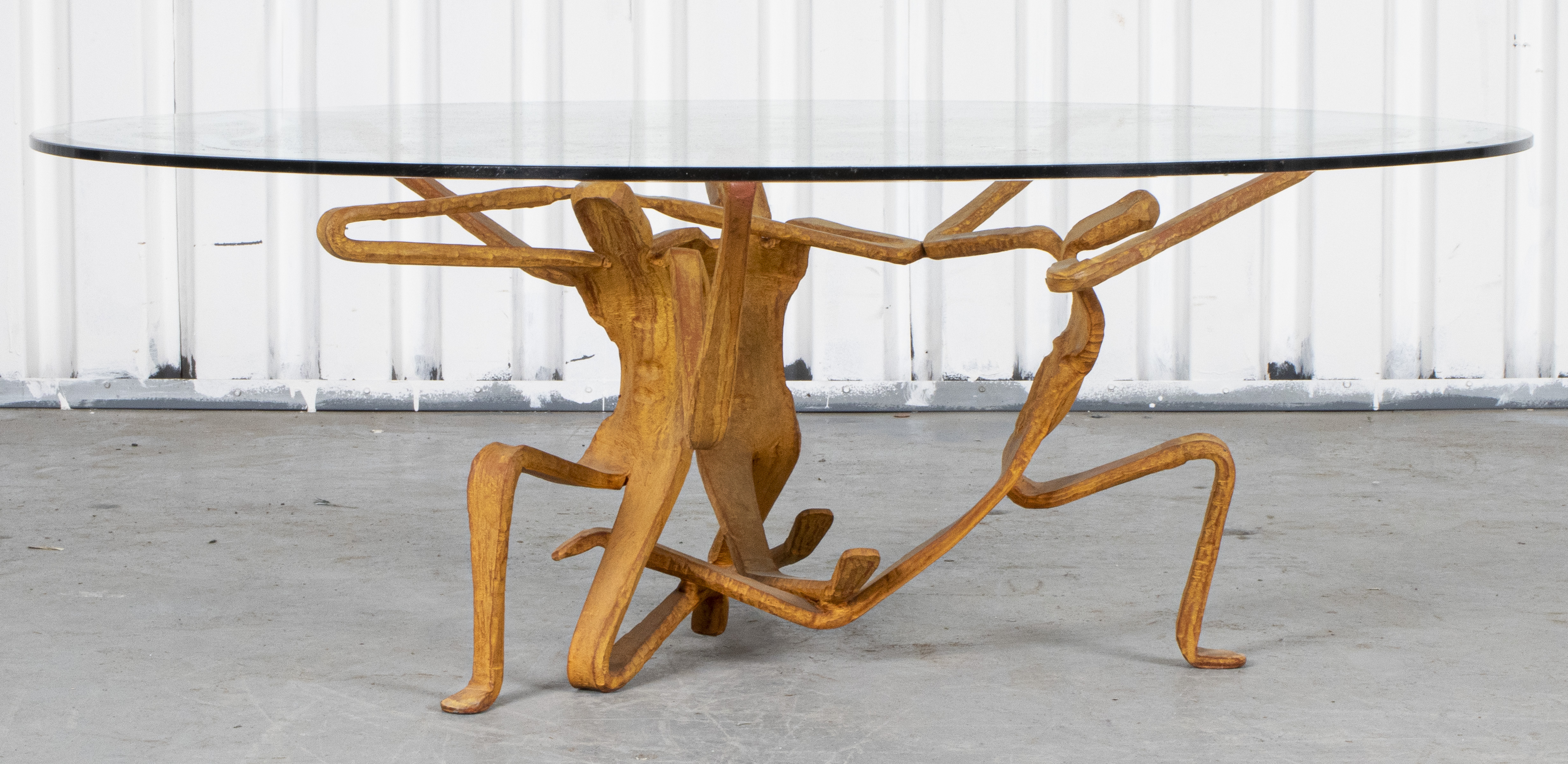 MODERN FIGURAL COFFEE TABLE WITH 3c4ad5