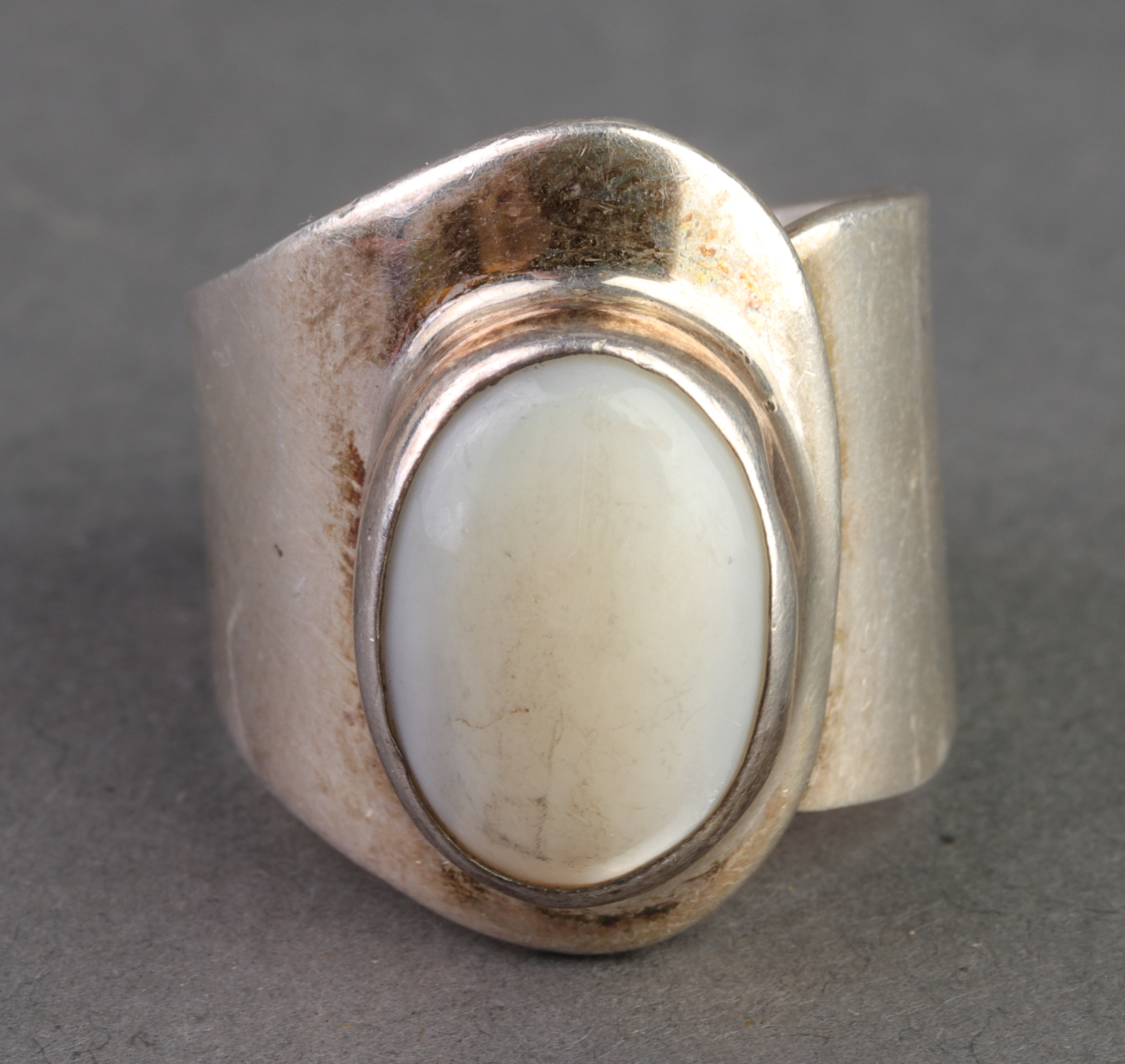 MODERNIST STERLING SILVER & MOONSTONE