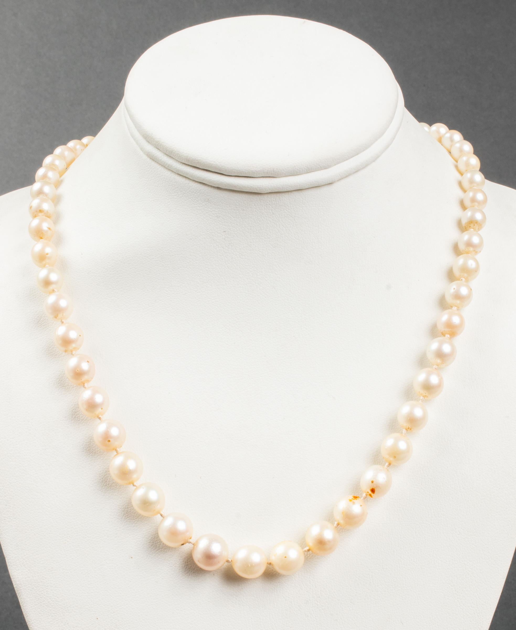 VINTAGE GRADUATED CULTURED PEARL 3c4cef