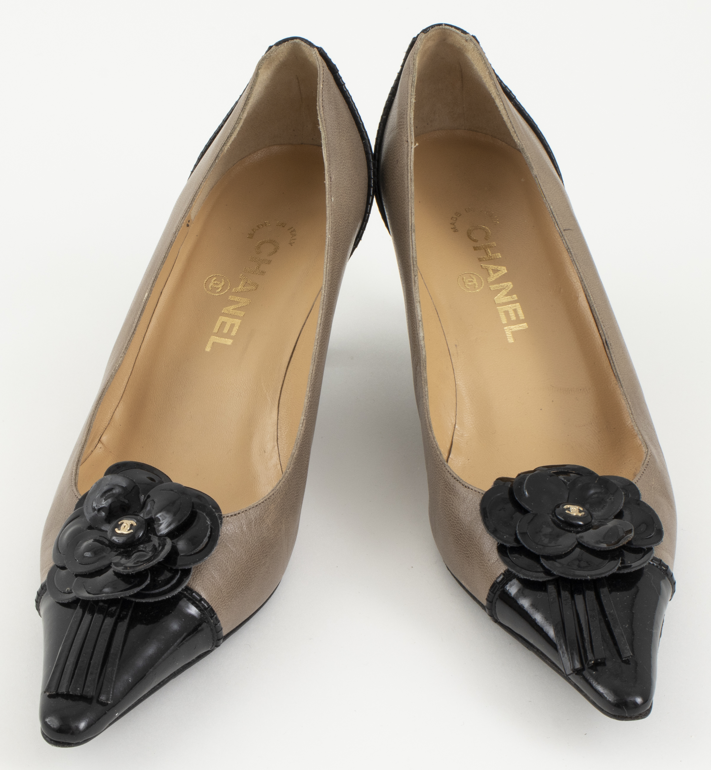 CHANEL BLACK AND TAUPE LEATHER SHOES,