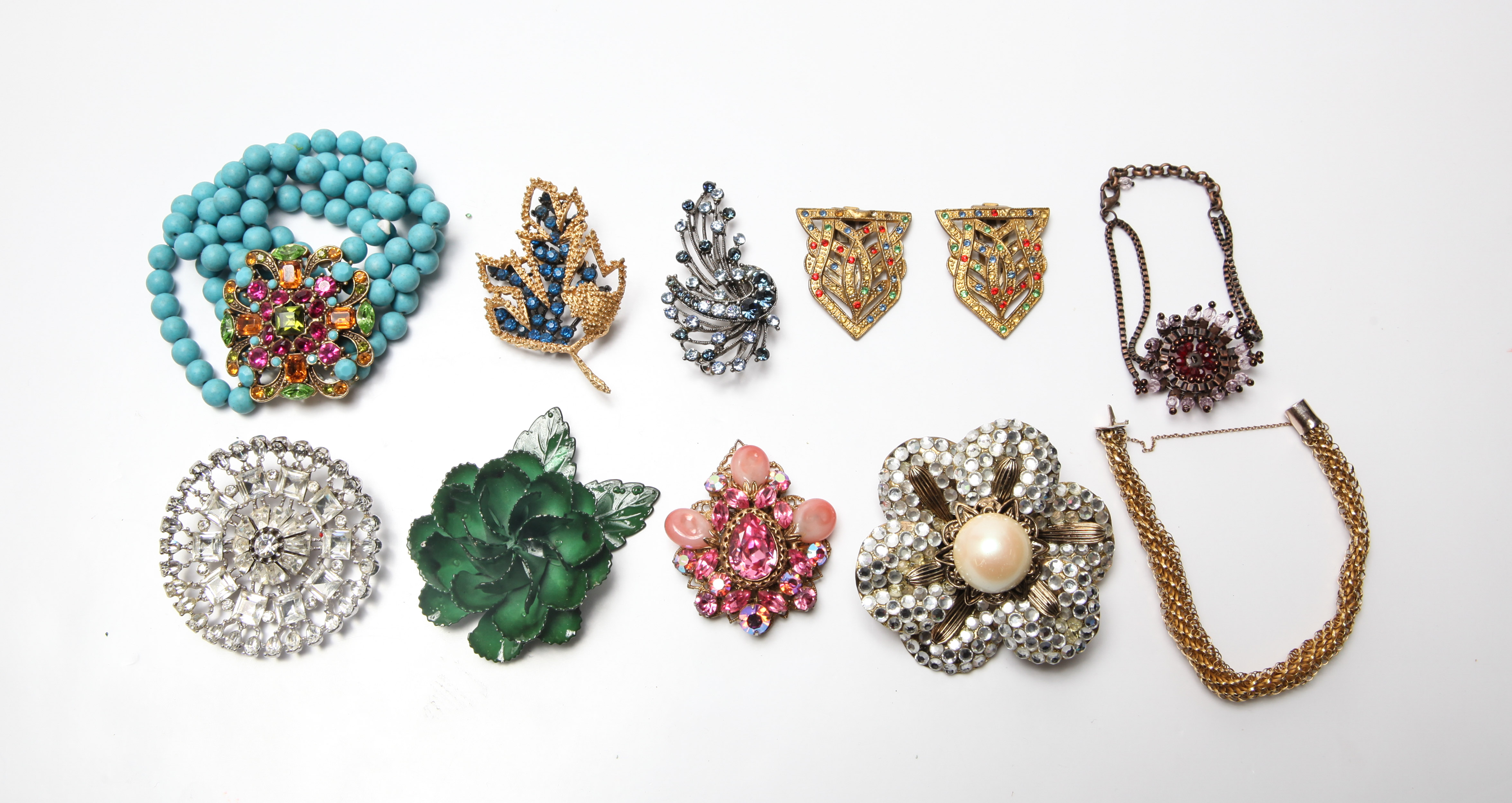 COSTUME JEWELRY BROOCHES, BRACELETS,