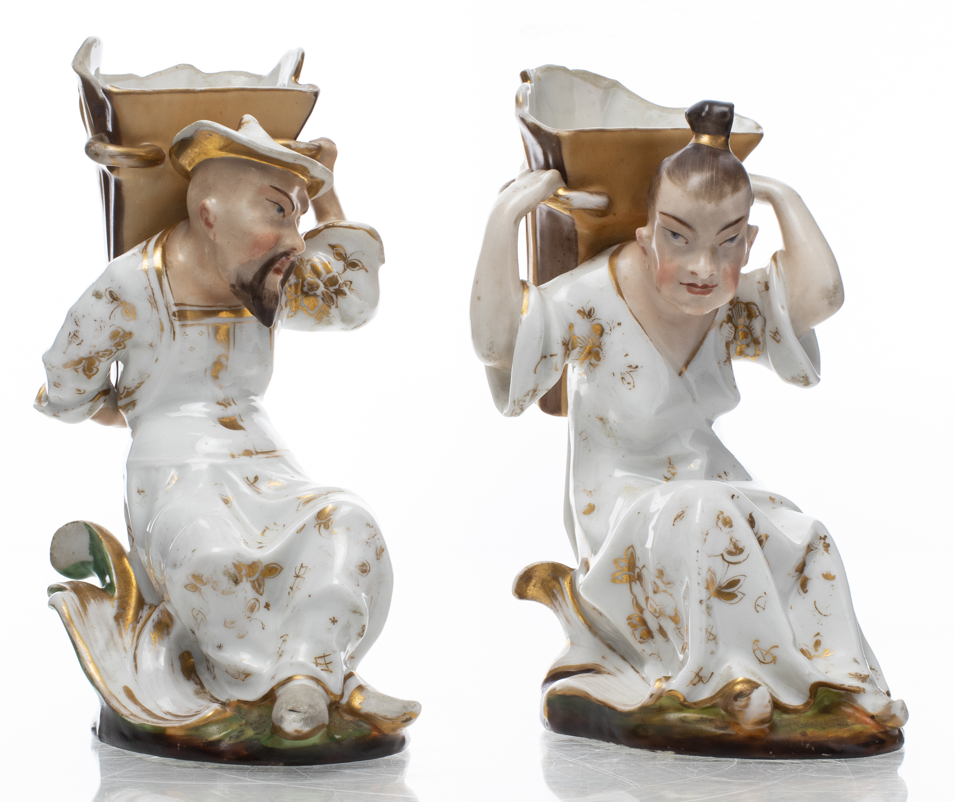 JACOB PETIT STYLE CHINOISERIE FIGURES  3c4ec9