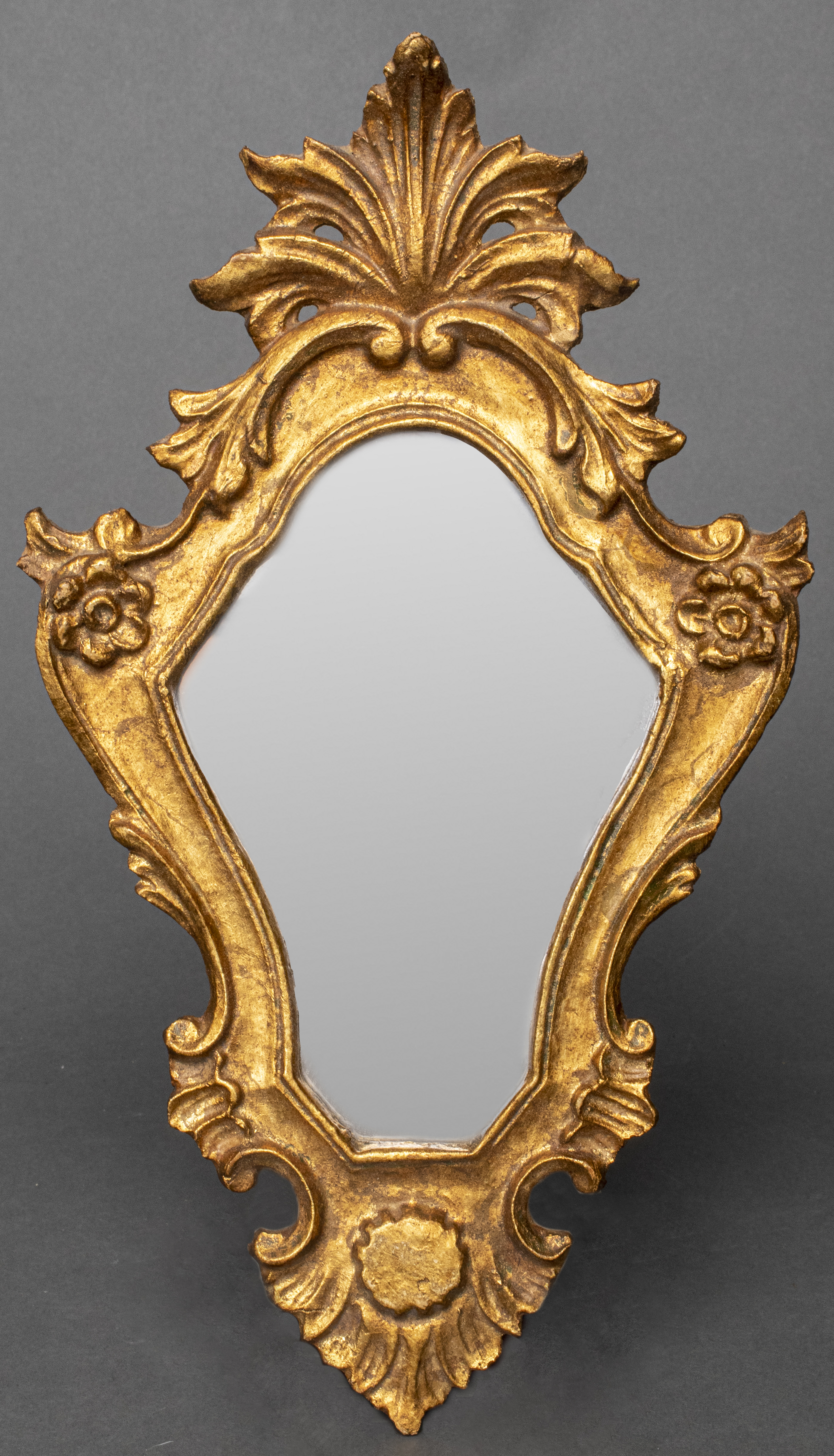 ITALIAN ROCOCO STYLE GILTWOOD MIRROR